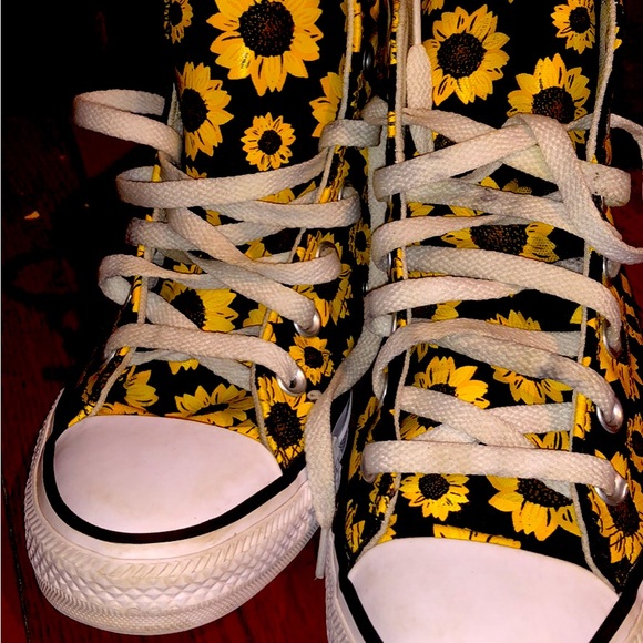 Sunflower Converse - Picture 3 of 3